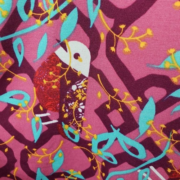 NWT LULAROE Purple Birds Perfect T Size XS - Picture 2 of 8